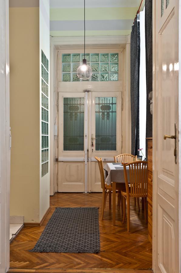 Capital Center Apartments Uelloi 부다페스트 외부 사진