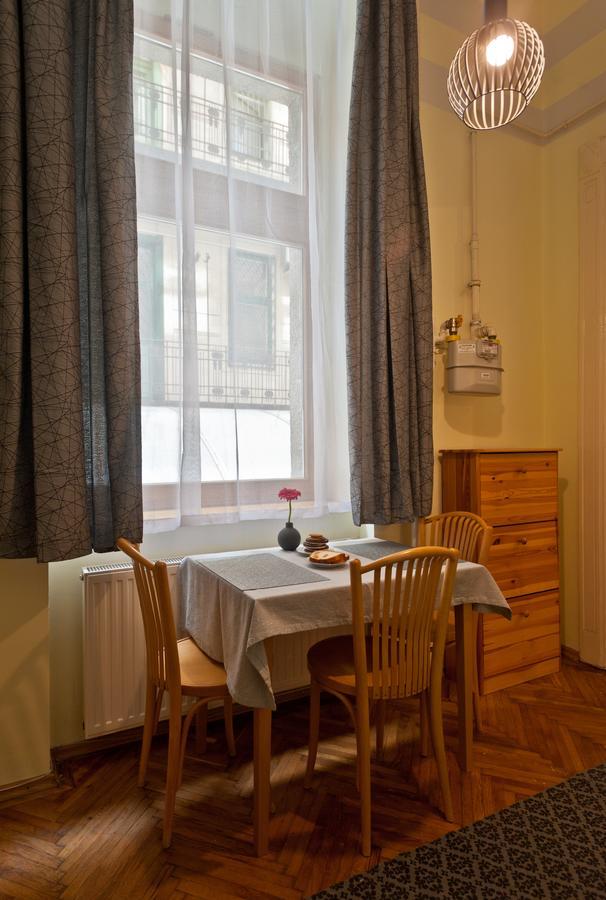 Capital Center Apartments Uelloi 부다페스트 외부 사진
